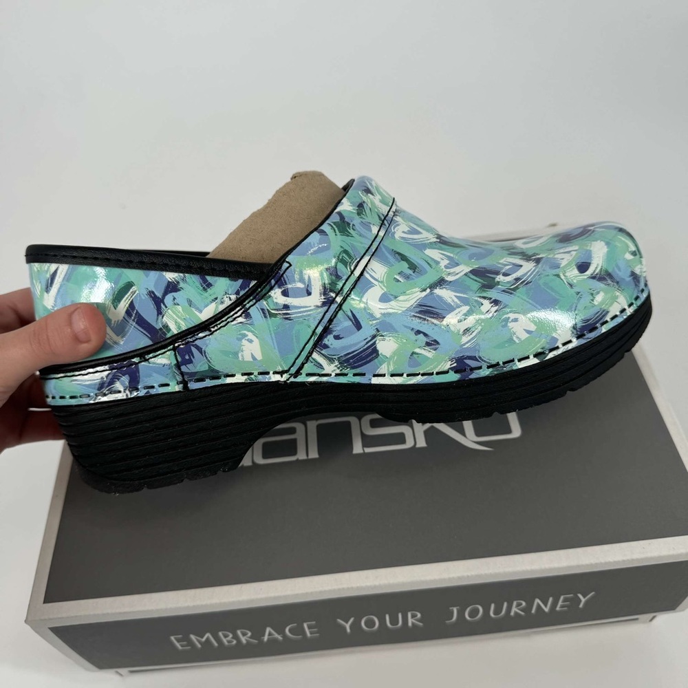 NIB Dansko Blue Hearts LT Pro Slip In Clogs multi sizes - Picture 2 of 7